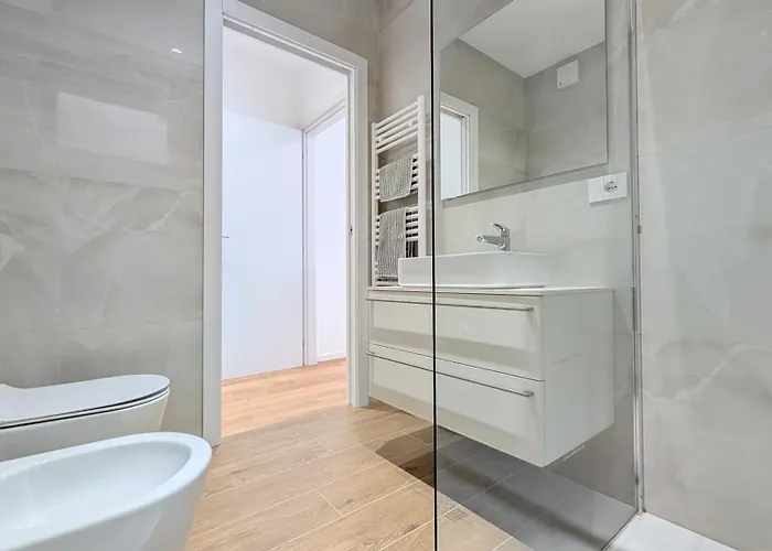 Bergamasque Apartment *